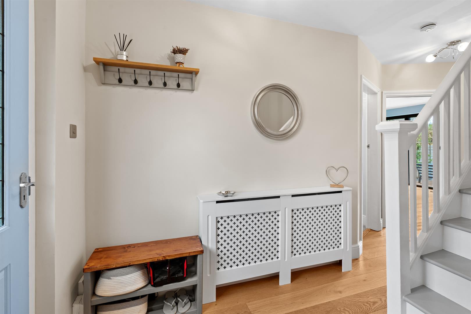 Property Image ca82bf95-d938-4773-a3b6-7cd092a12f36