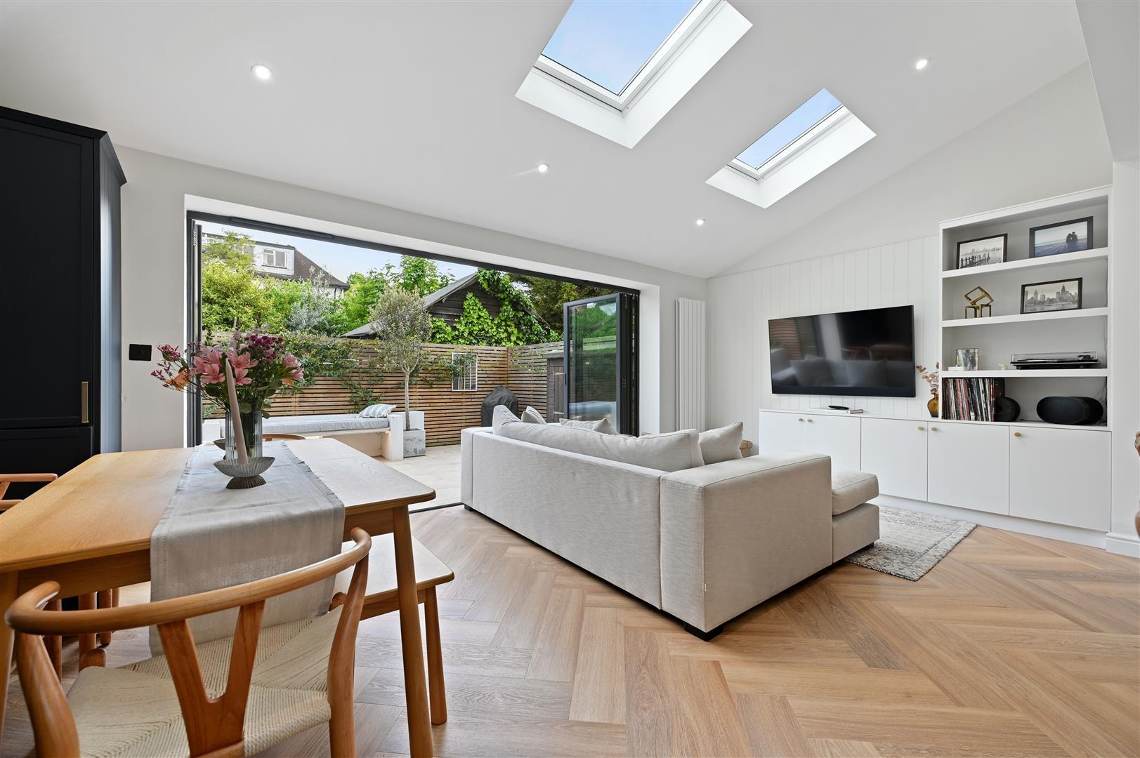 Property Image ca8dea0a-434d-4ebd-bbaa-70de976bb171