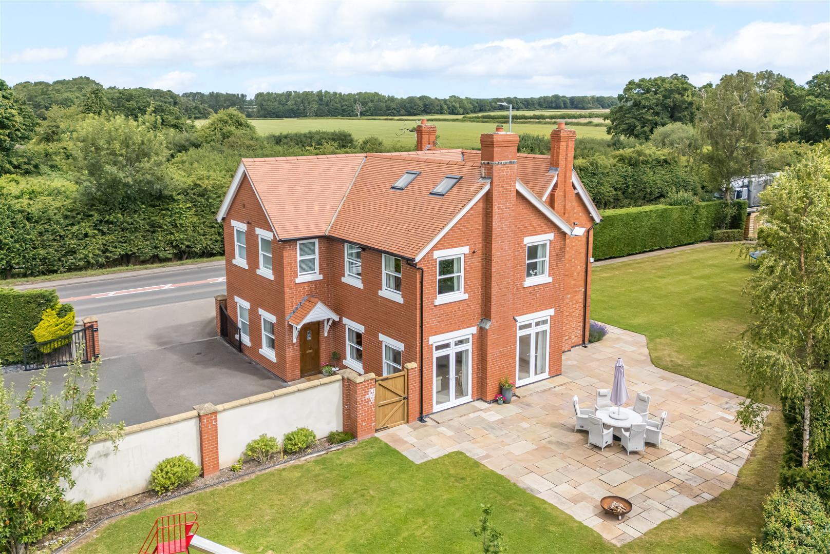 Property Image ca94752e-ece5-4382-928b-9c38a8c3d3e4