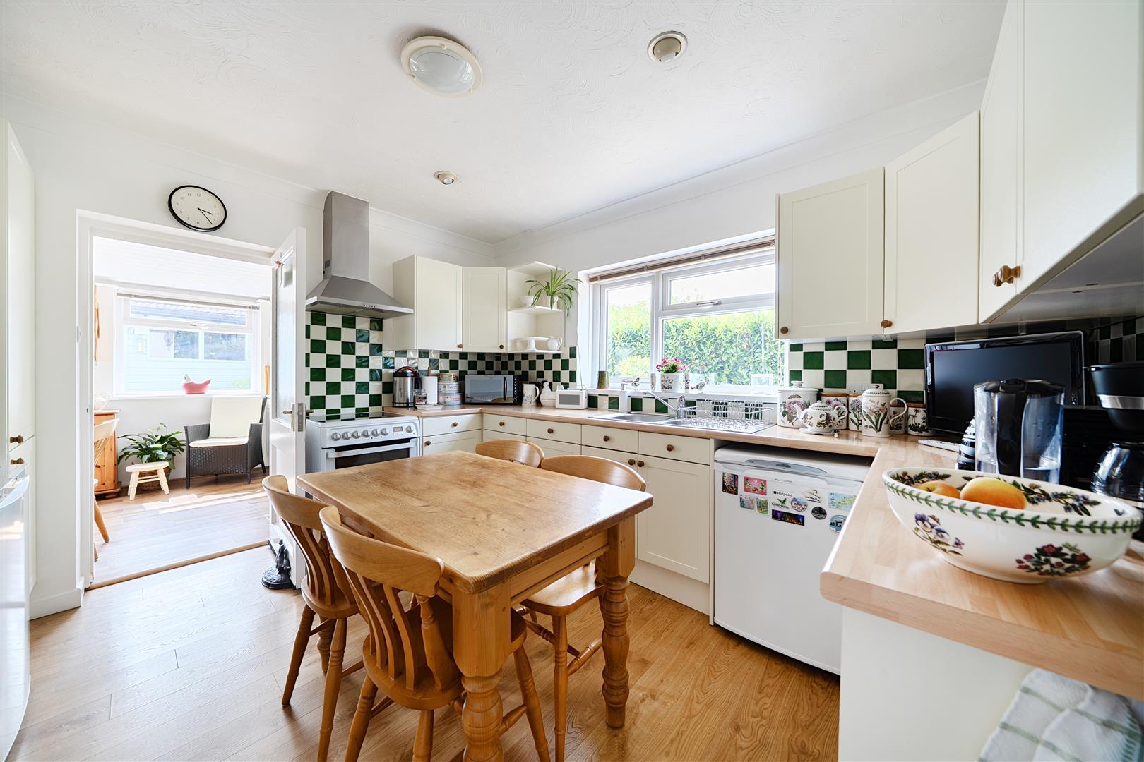 Property Image ca9e0e3b-2996-4282-9e51-dc85e44b8012