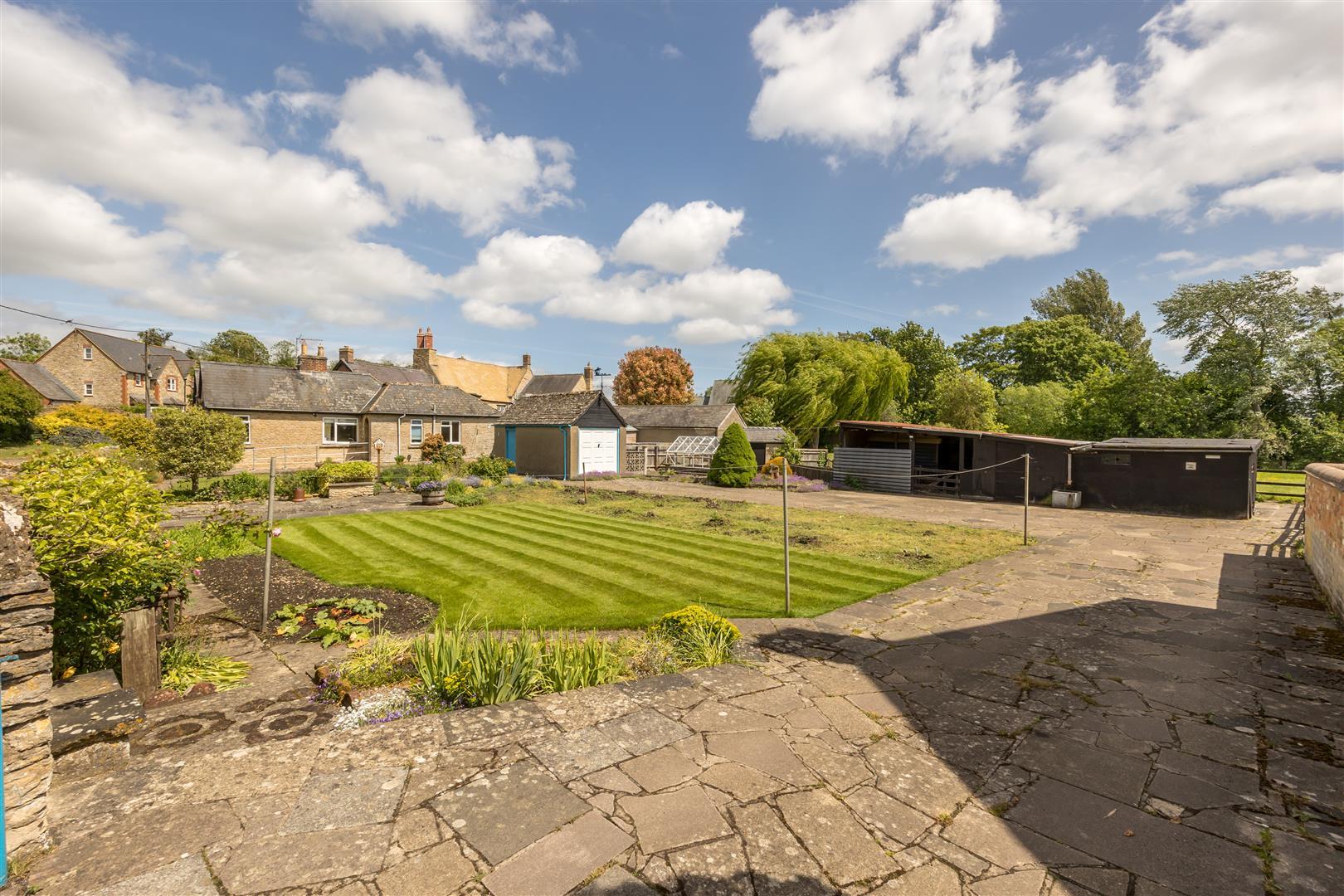Property Image ca9ec6e2-d8ed-440c-924a-4fc6fa69ba0f