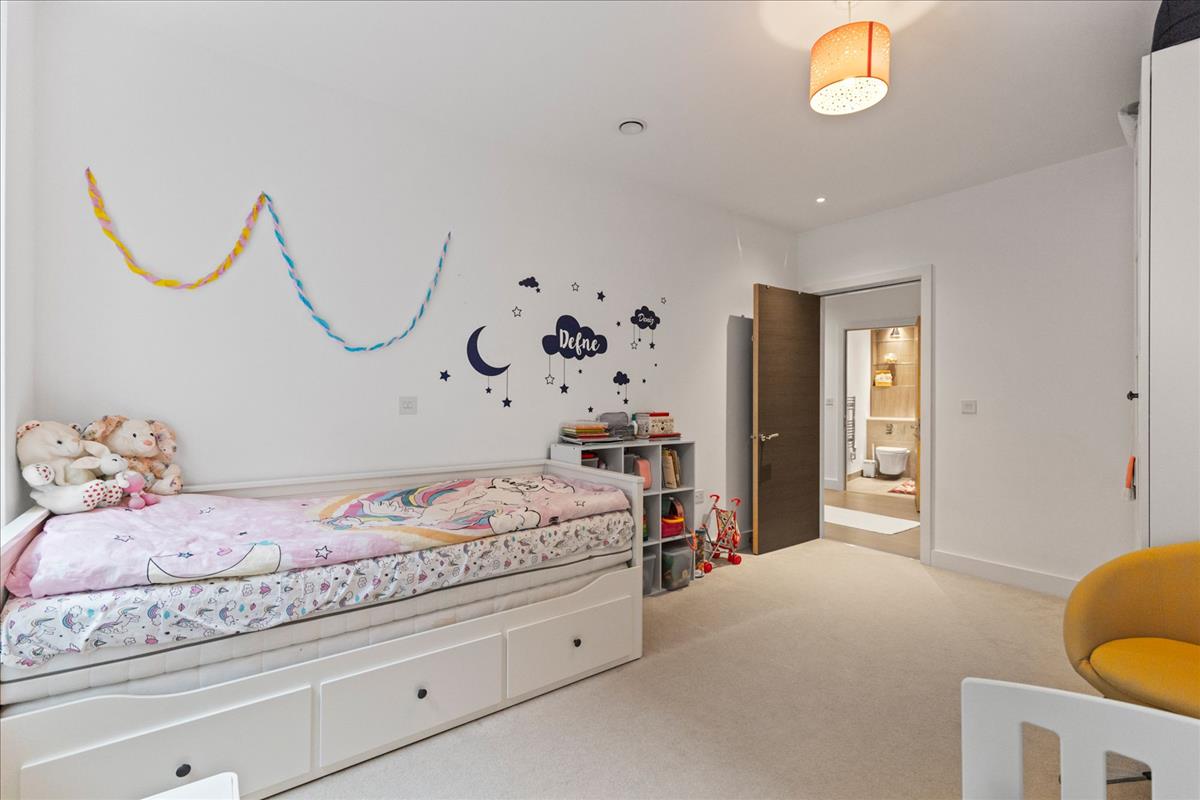 Property Image cabbeabe-3e05-4516-a5a3-10a811d39cad