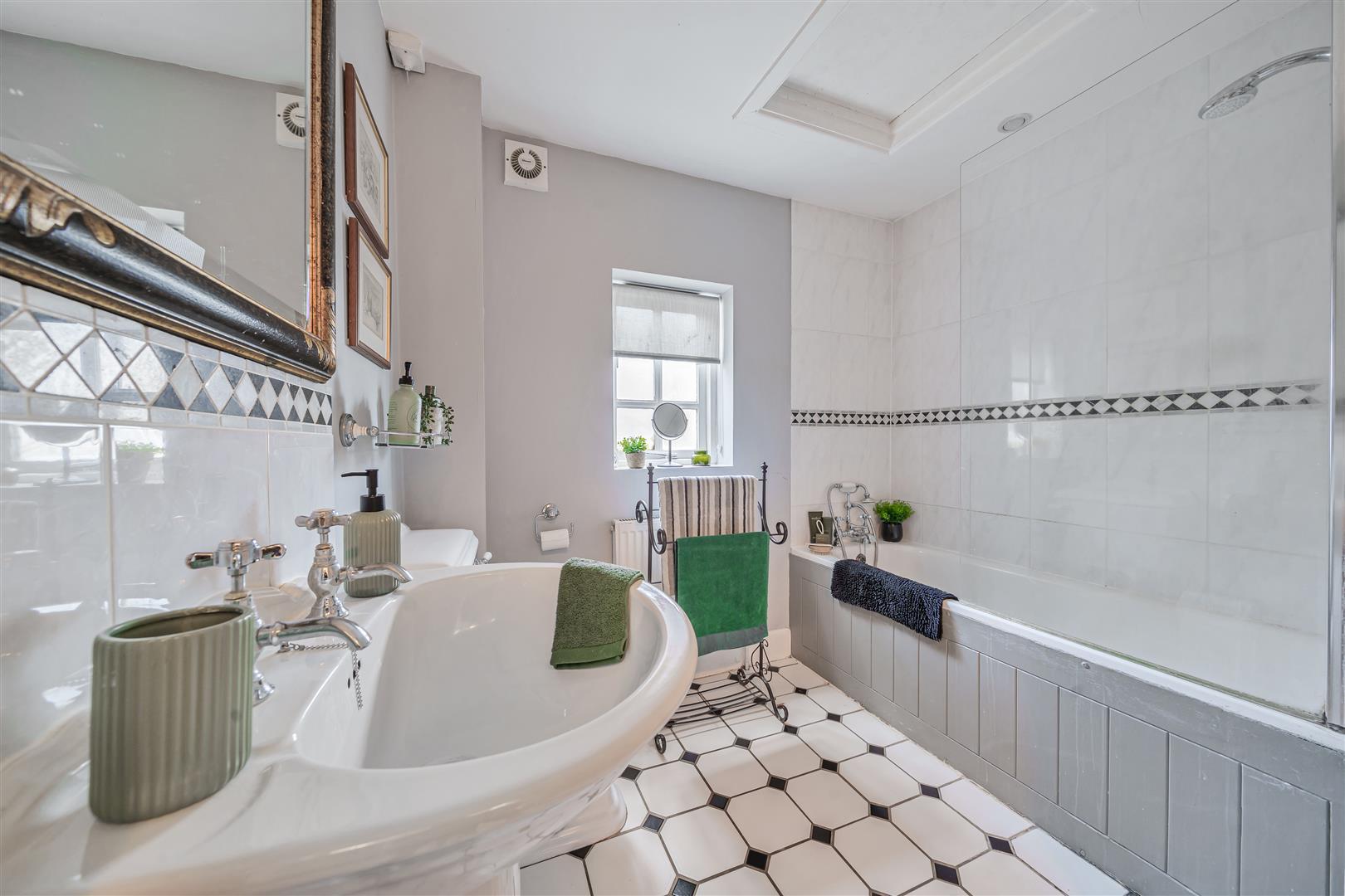 Property Image cabc2443-5705-4d2a-9fa0-7451f8784ecb