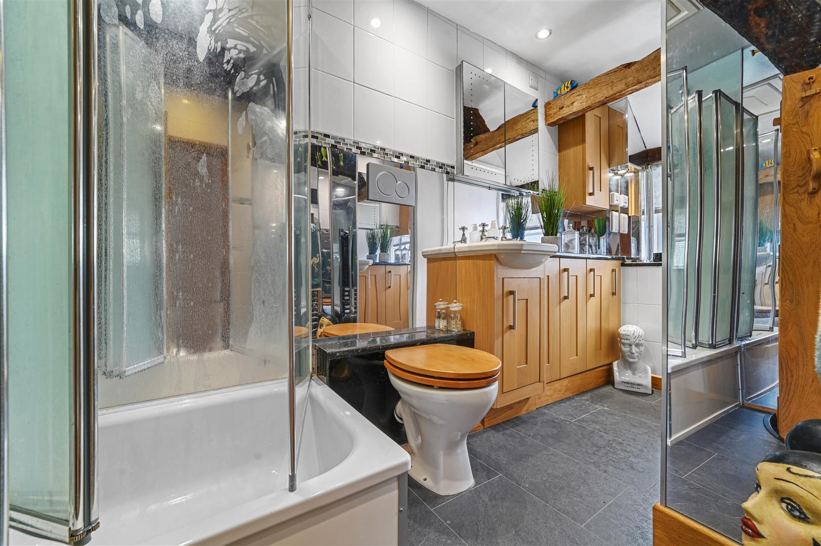 Property Image cad75e0b-9882-4ec0-a2ca-f2cacb58e3ef