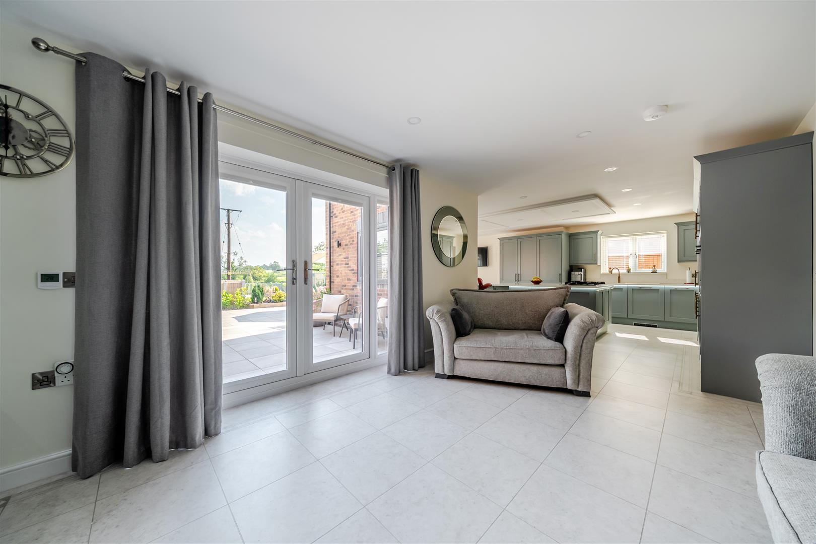 Property Image cae0a37c-95ed-4d08-a563-303b88d5be51