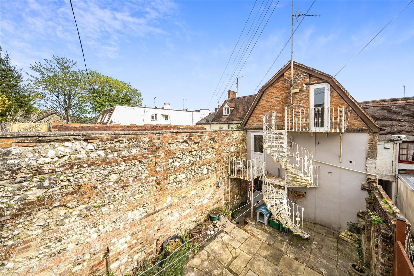 Property Image cae62062-af3a-4884-8e93-12029216f396