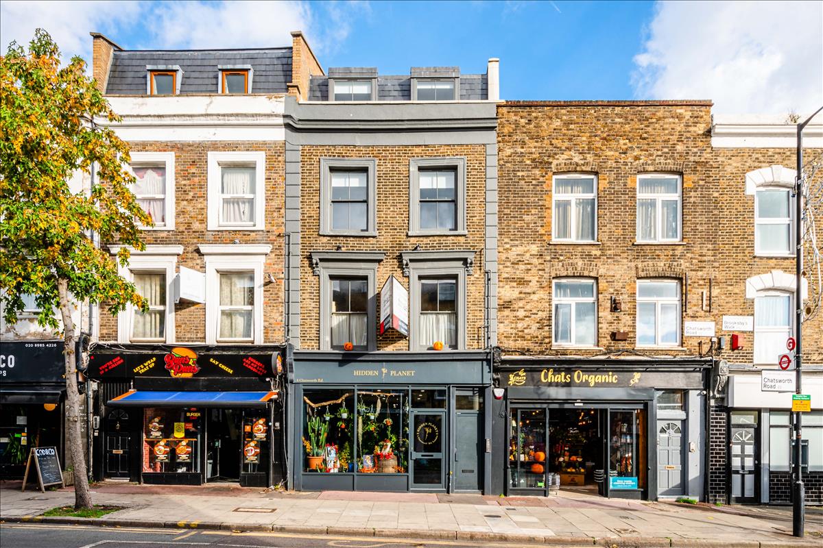 A rare opportunity to acquire a mixed-use freehold investment in the heart of Lower Clapton, positioned on Chatsworth Road, an increasingly sought-after high street known for its independent businesses.