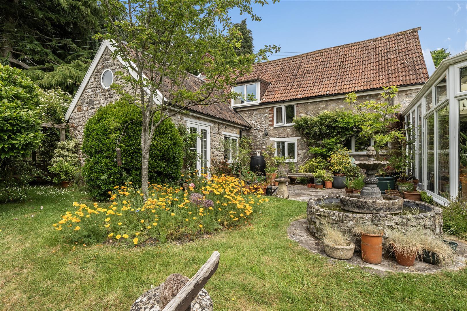 Property Image caf3a90a-5f47-42a8-a9fd-9dc2f6bbd096