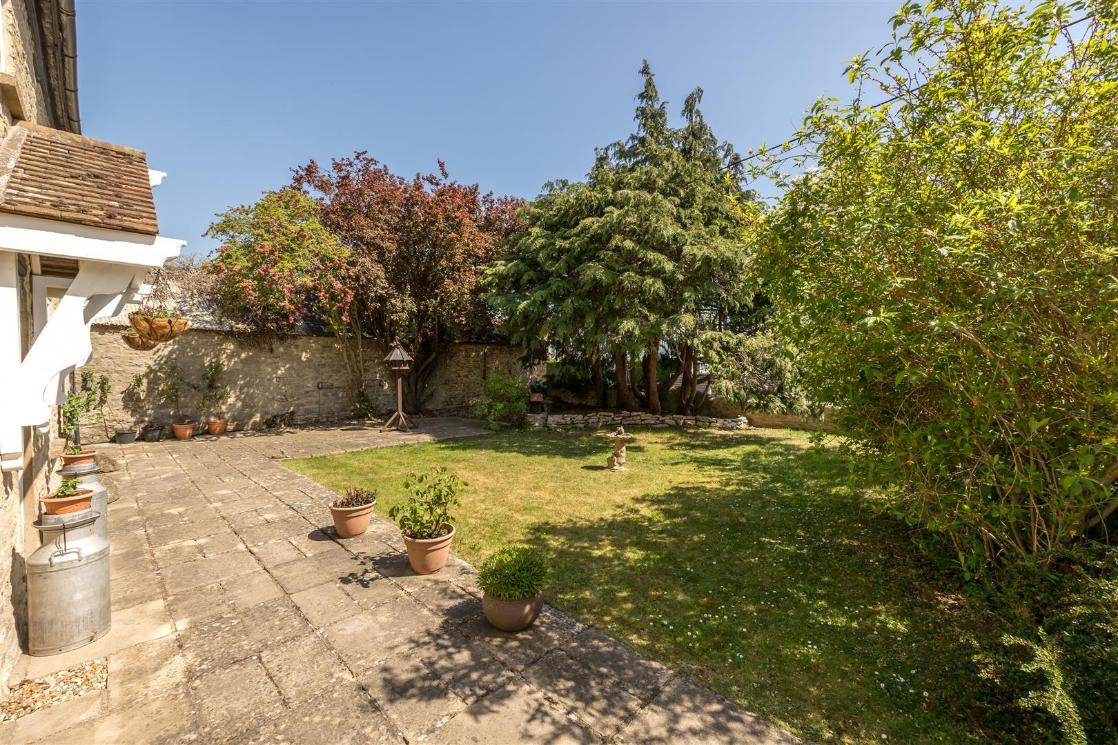 Property Image caf476d5-282c-447f-a138-80e63b9ed024