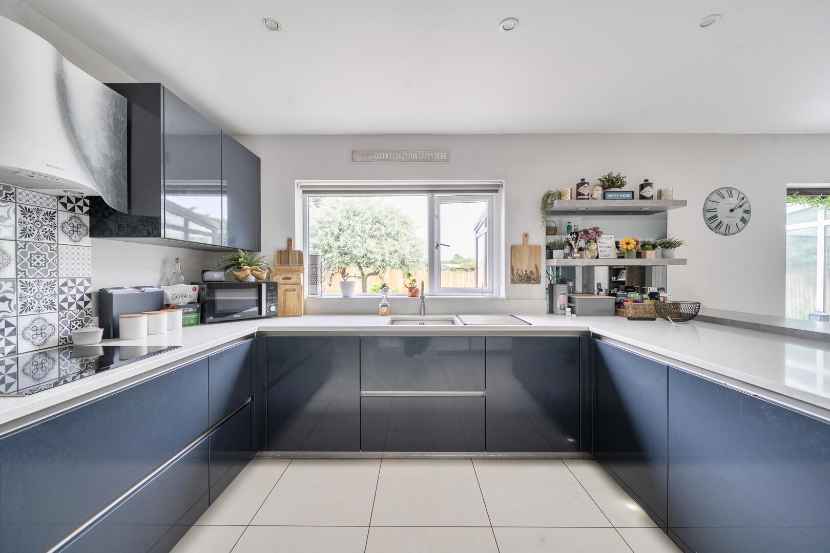 Property Image caf7f52e-b088-4afd-adfb-c8d717d3cf68