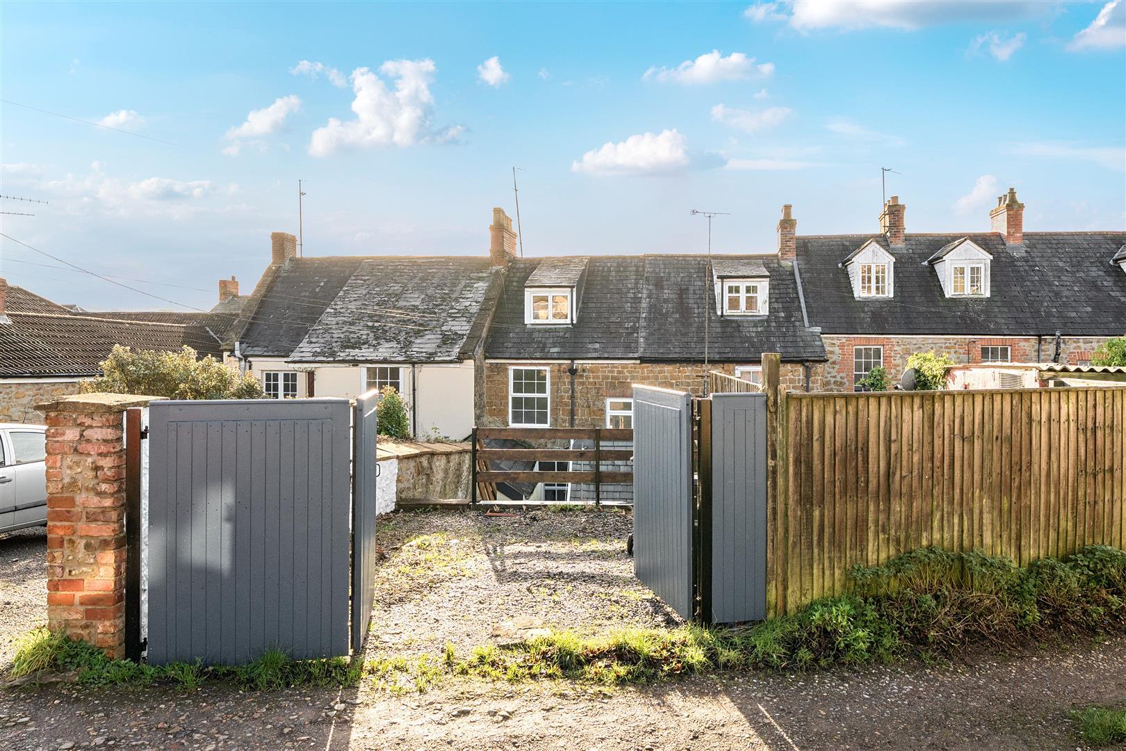 Property Image cb1776e6-7210-4083-9277-06db9ef99cdb