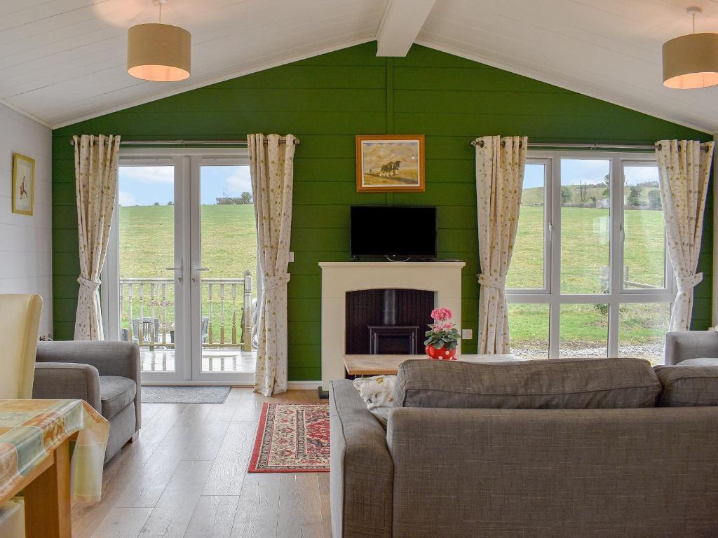 Property Image cb18aff5-d86c-4685-b0d0-826040536928