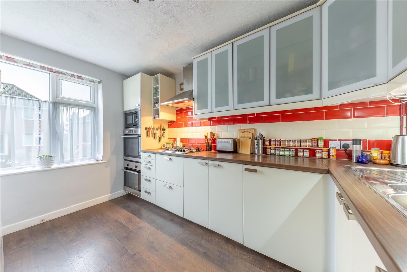 Property Image cb39fc3b-f868-4a34-bab7-b5fc097b1b76