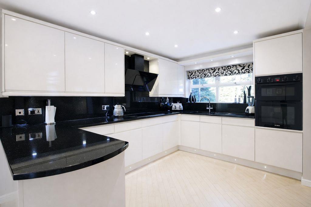 Property Image cb4f5e8b-ac60-4186-b0c7-c4fc58551fed