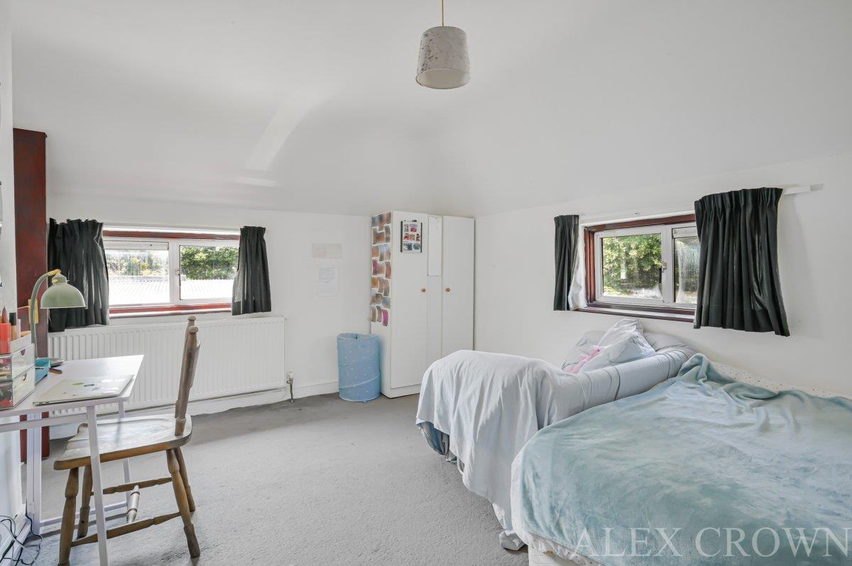 Property Image cb65ca83-0160-4f73-8d19-e183b4891351