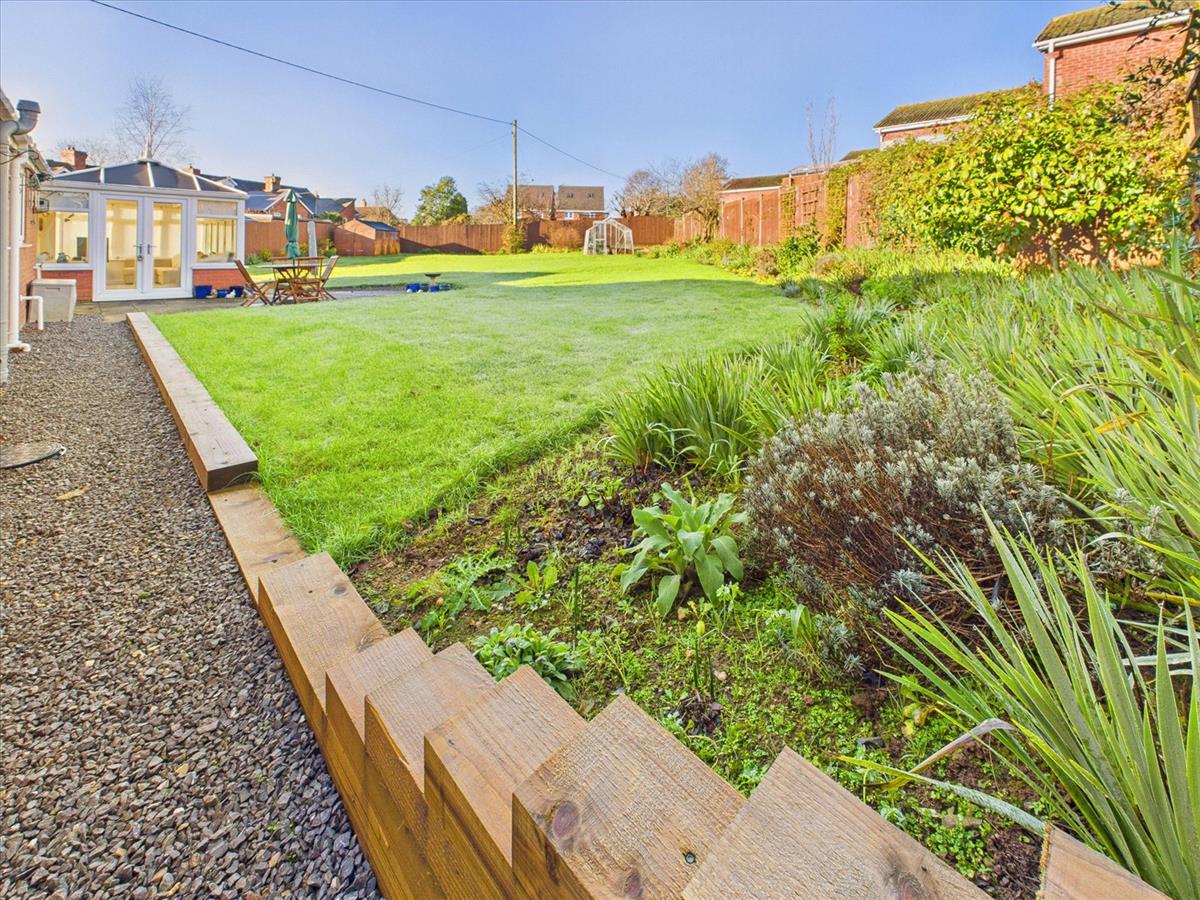 Property Image cb715fe5-e481-4f76-84f5-50139628a738