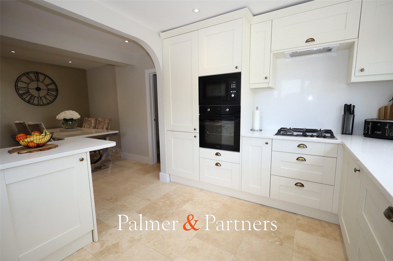 Property Image cb7a9bd6-ac74-4940-bc95-29ec7aca444f