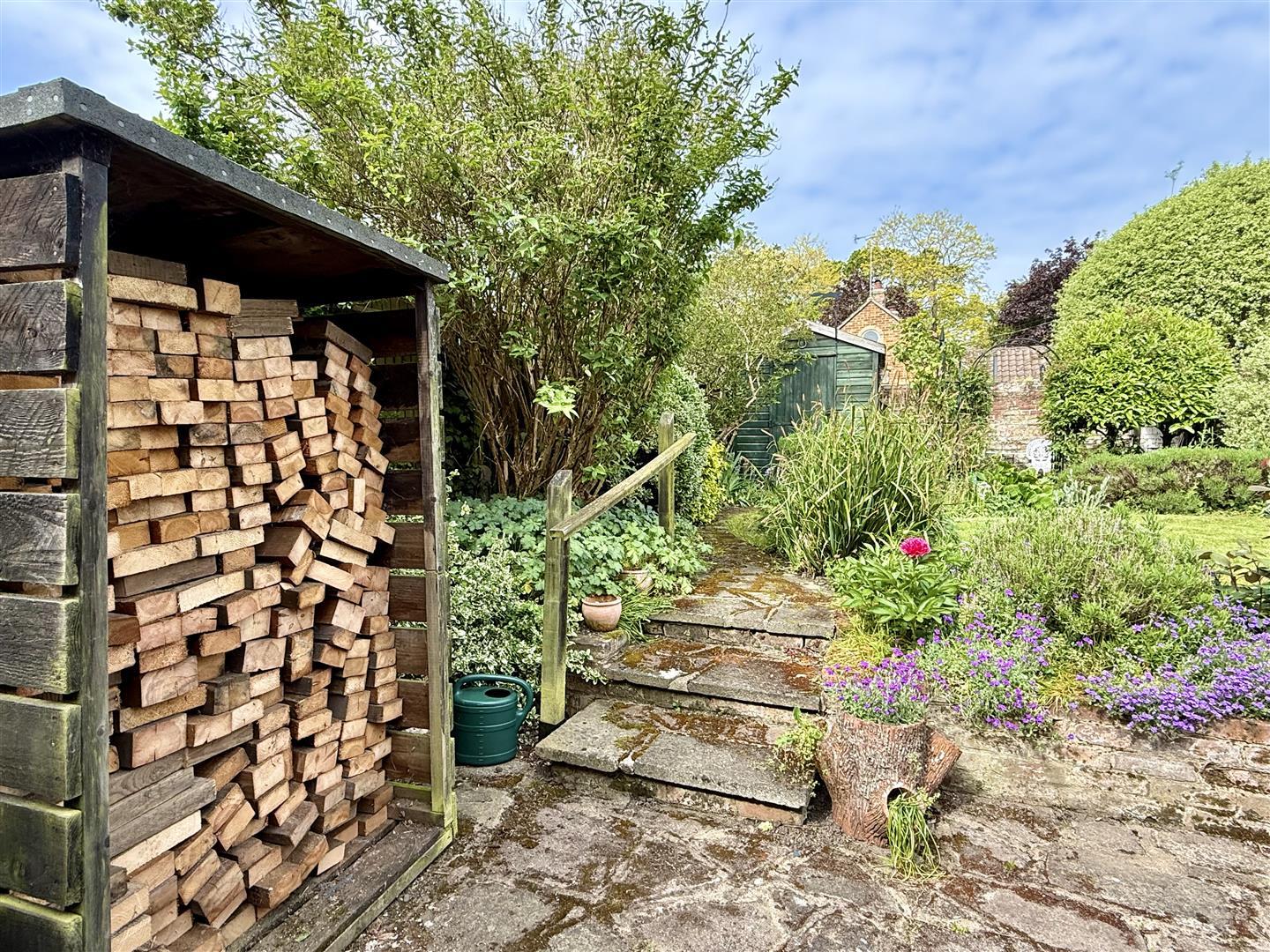 Property Image cb8d0022-2fe8-4fab-ba86-000423c68acd