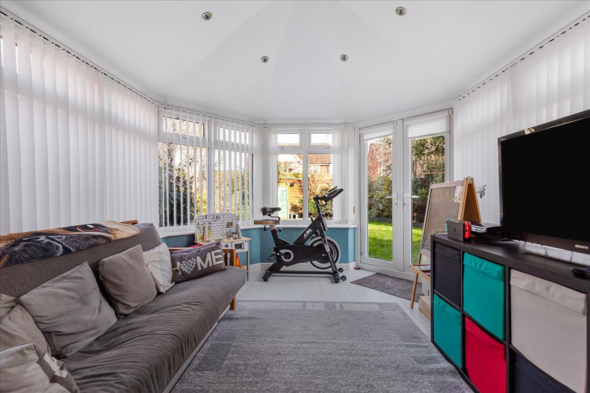 Property Image cb95cdba-6792-4d85-b54a-374dd37bf32d