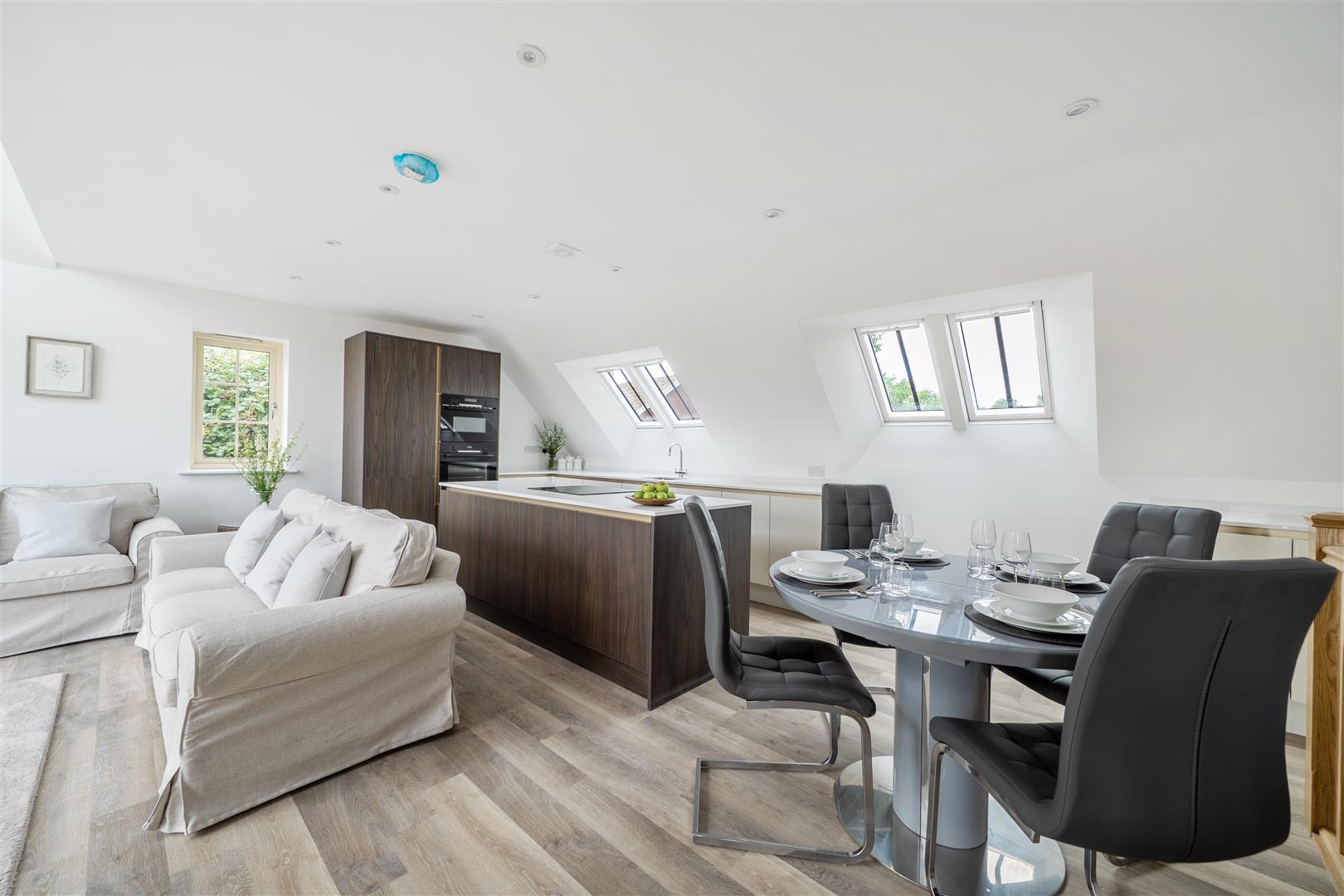 Property Image cba5d6b9-a1aa-4f40-9fac-4076f50a966b