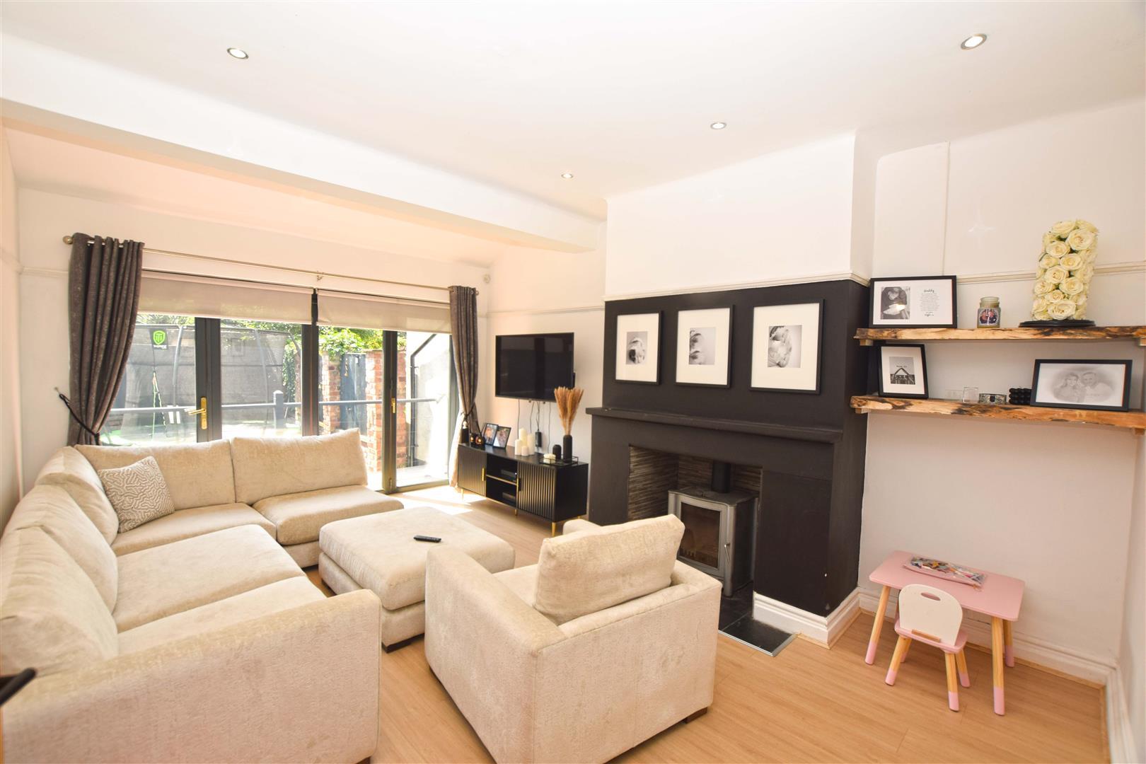 Property Image cbb1f2d1-e774-48fb-b9f7-482f96cef8f9