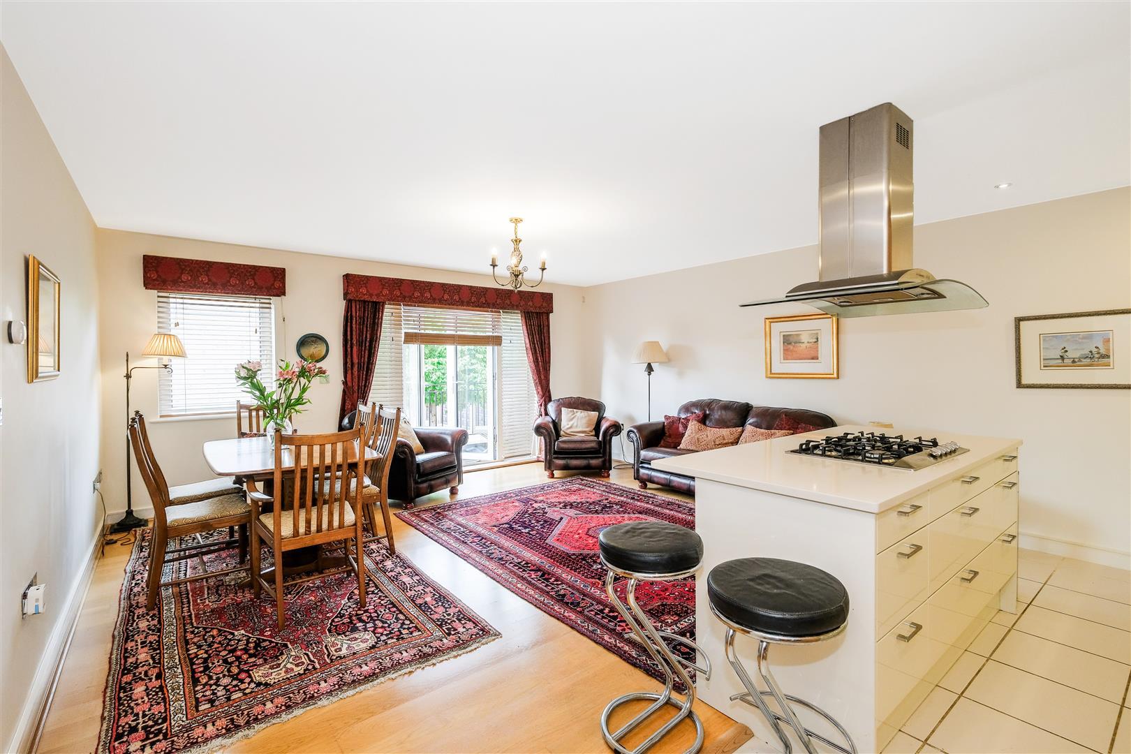 Property Image cbb361d7-ea3d-4e73-b3c7-34b1ef49cba0