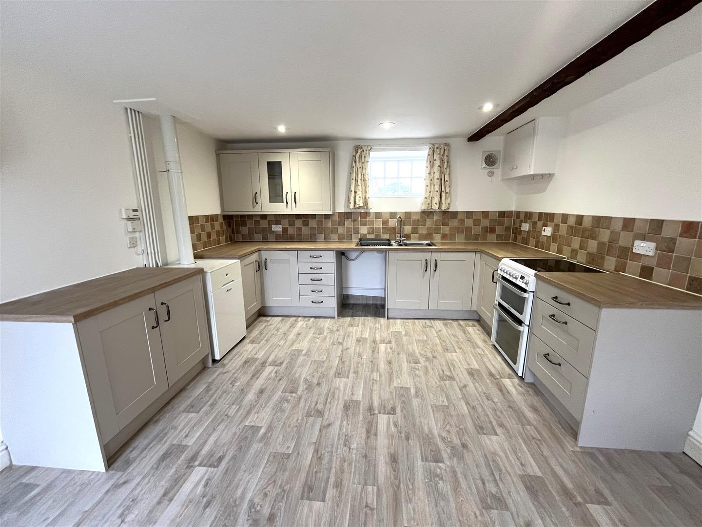 Property Image cbbd8609-323f-4d72-a6e8-07b1c4770d4e