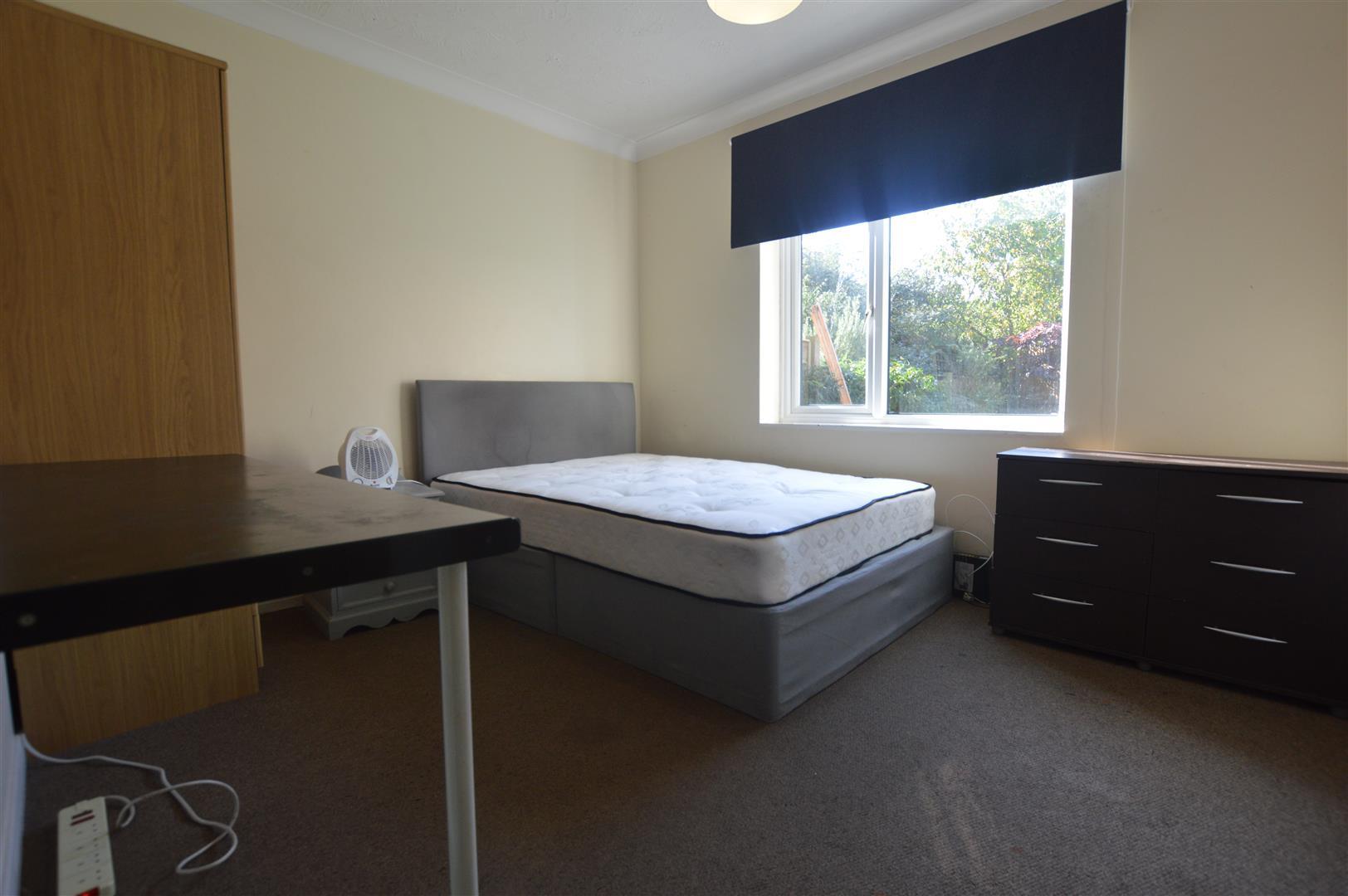 Property Image cbc459ee-59a3-4b8d-a33d-ad5d48297c42