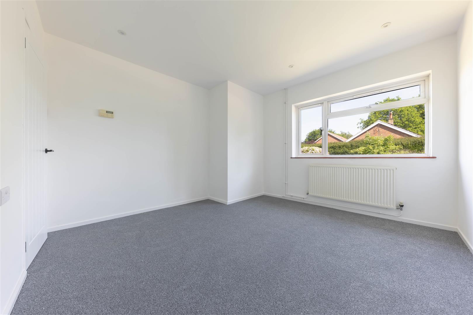 Property Image cbc9f4af-aefb-45a7-8c02-0fe730c28ac1