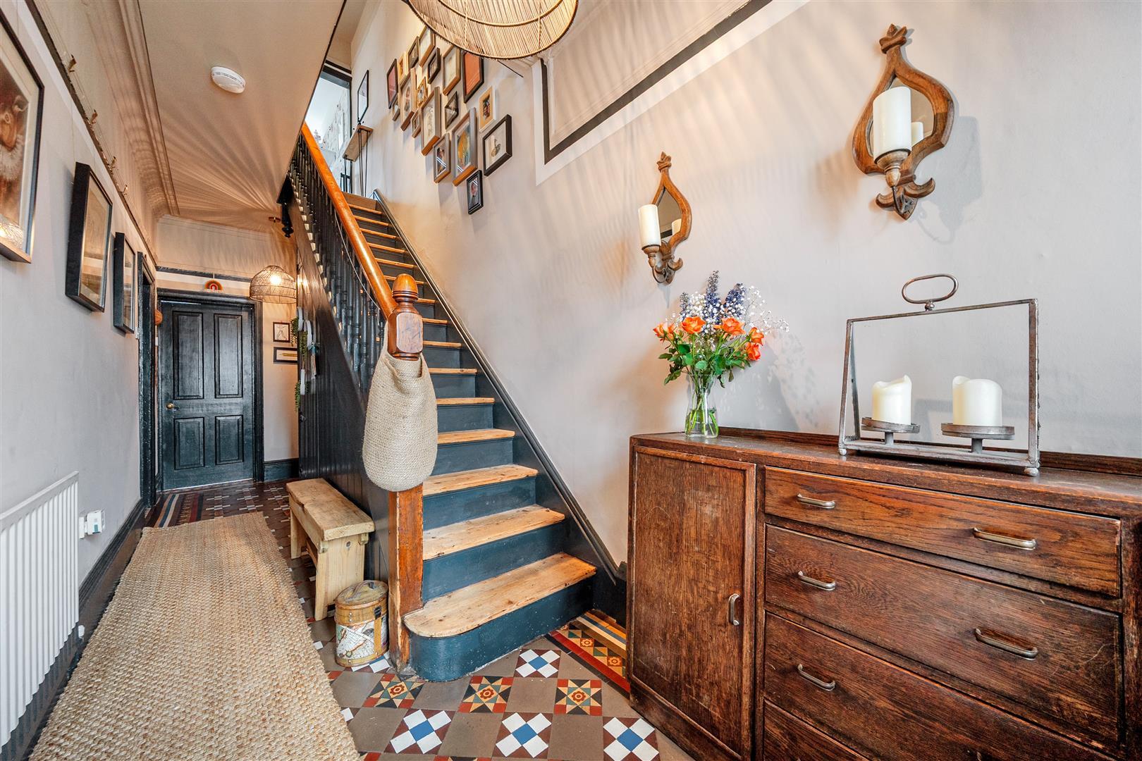 Property Image cbd6bd18-82f8-4ab3-be60-991a1efa88b9