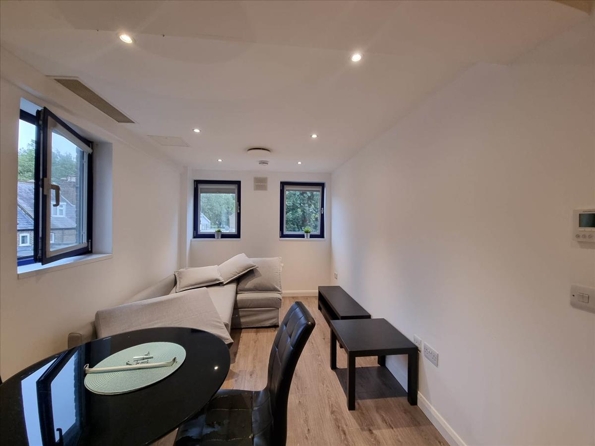 Property Image cbe8e0ad-96d3-491f-a67b-bf687dfa2fb6