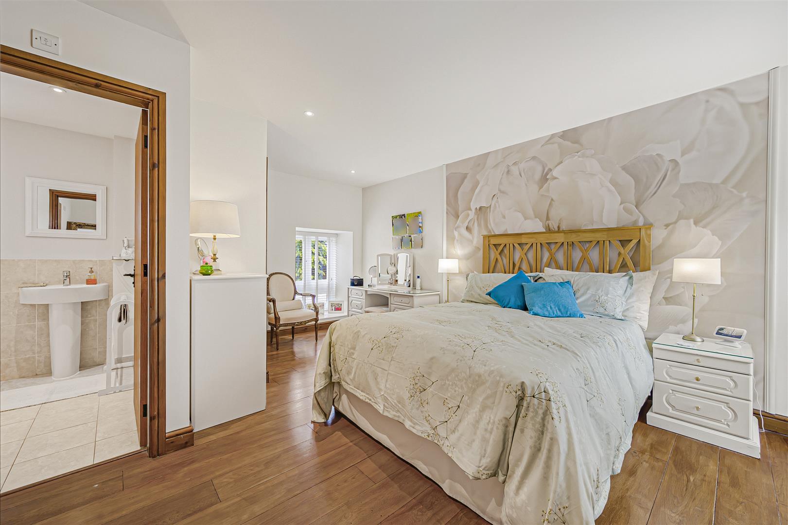 Property Image cbfabc48-f75b-45ca-bee1-d8eab0e2a8ea