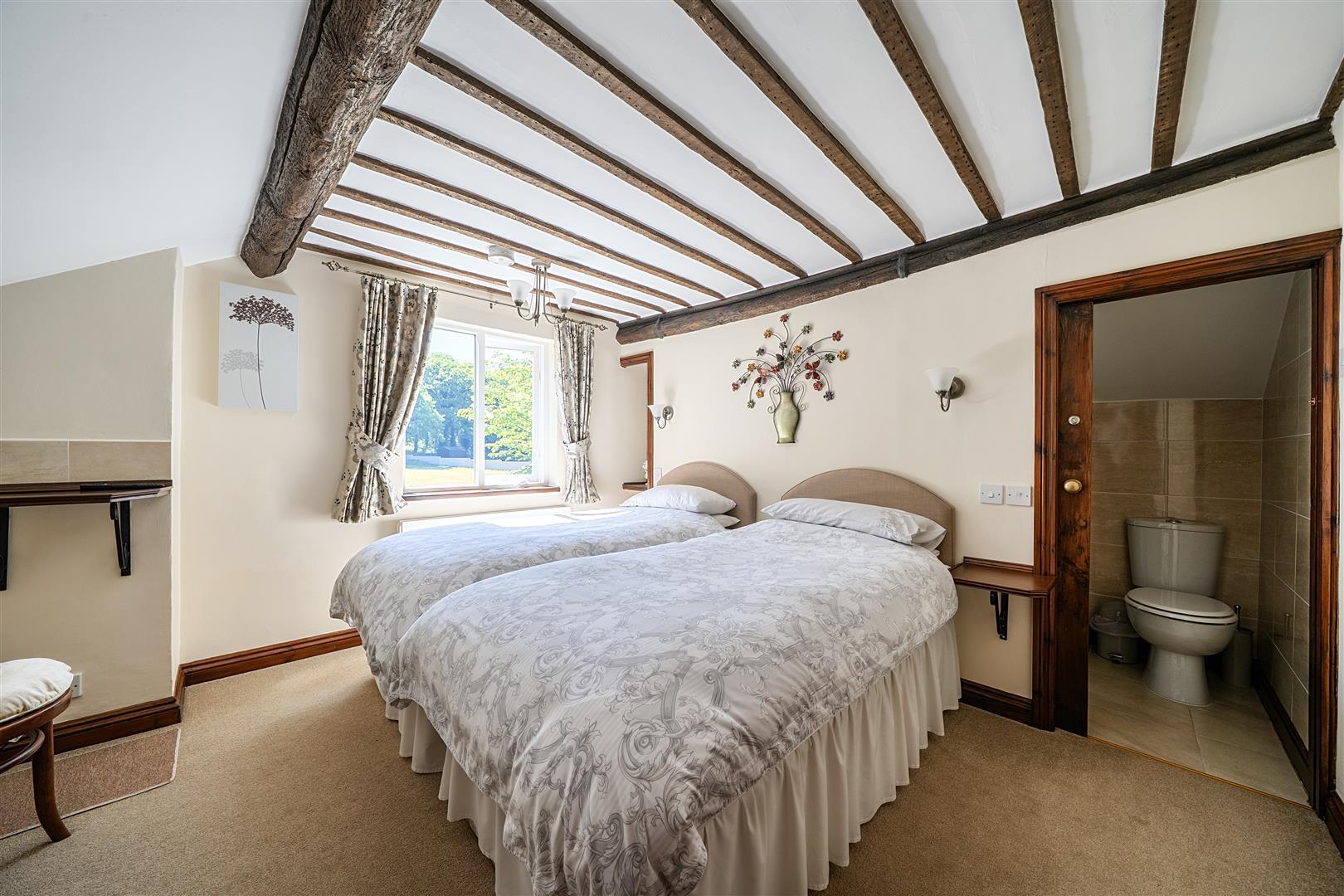 Property Image cc01381f-22ea-41ae-883e-96980a49e89b