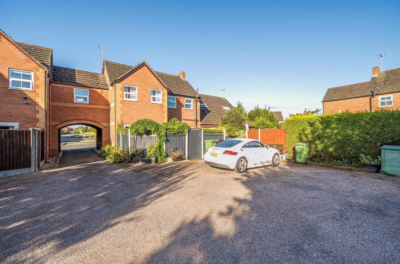 Property Image cc034a37-0eed-4b8b-a699-774effc7f8ca