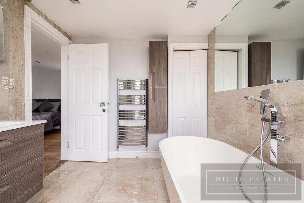 Property Image cc12b2ab-9c09-42c6-904b-5b447e9afd5b