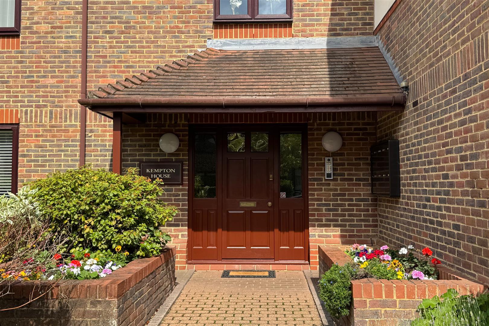 Property Image cc15bf9c-1903-4ccb-88b4-8e137c45e95a