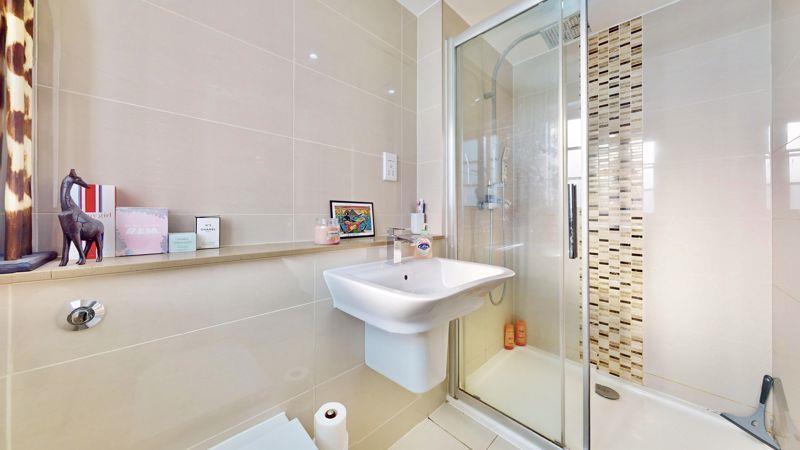 Property Image cc243a42-01d0-4943-8fc8-02118a7c55a6