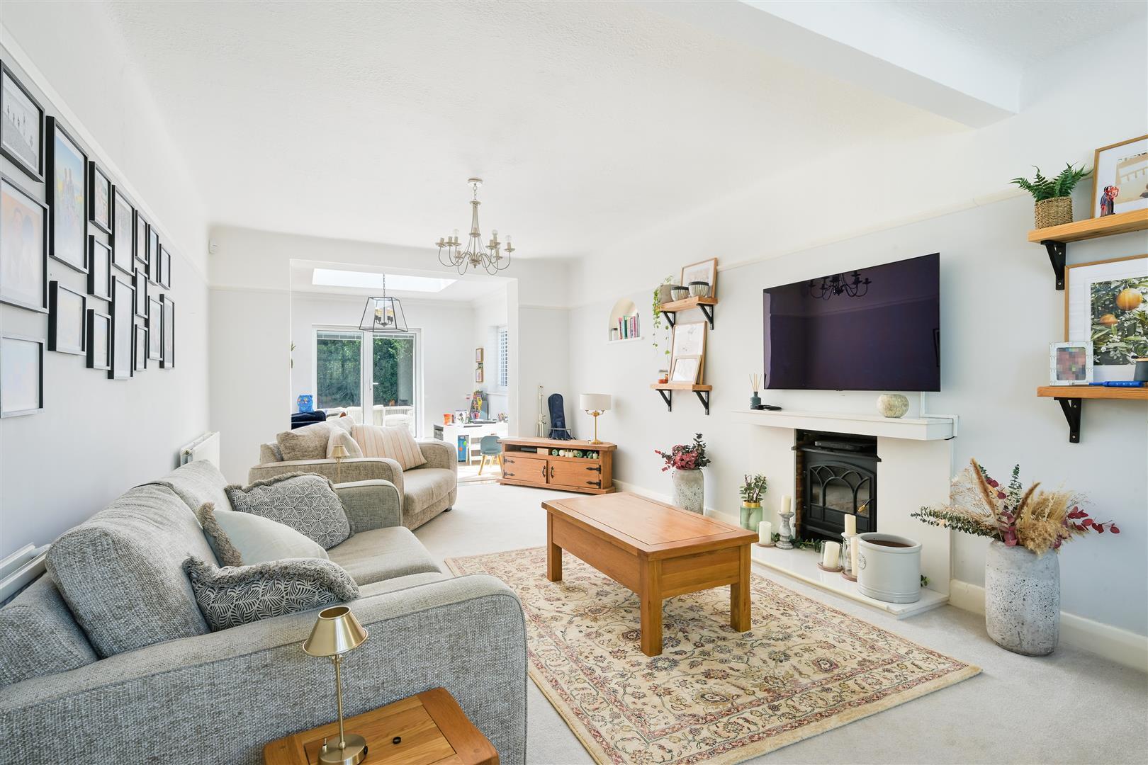 Property Image cc26c751-bbcb-42c8-9895-bbc5f9a52a74