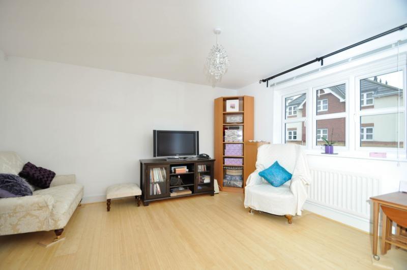Property Image cc32d572-1f6d-465c-ae24-a7090c1669ed