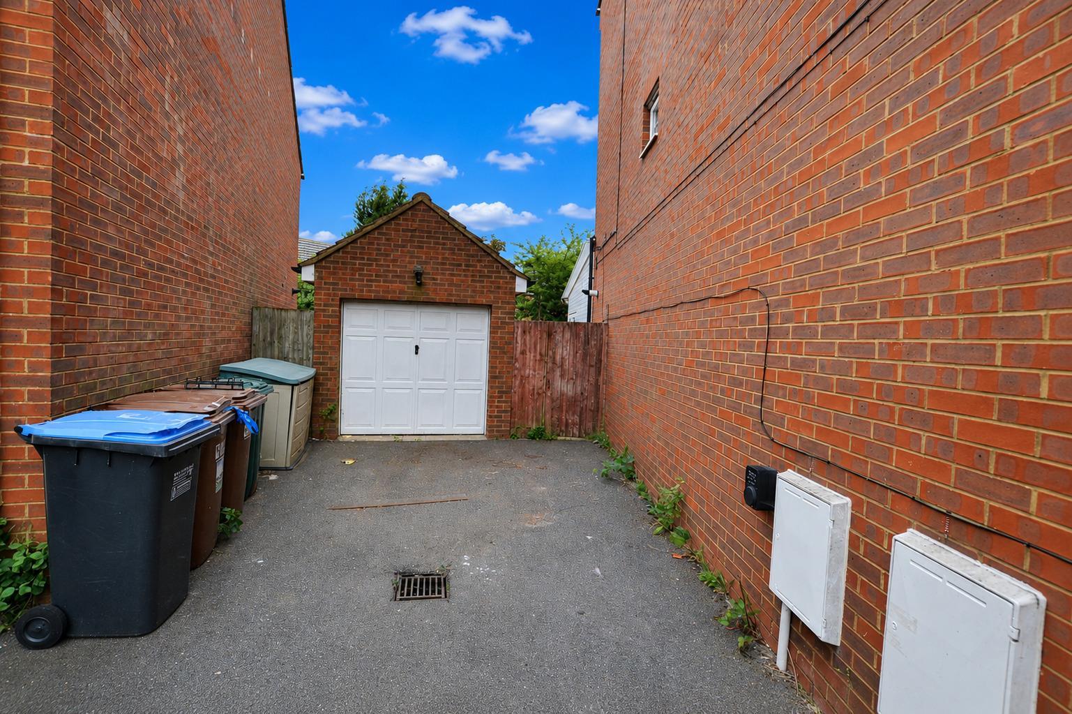 Property Image cc7499c3-fbcb-4356-99be-532cd3c812e7