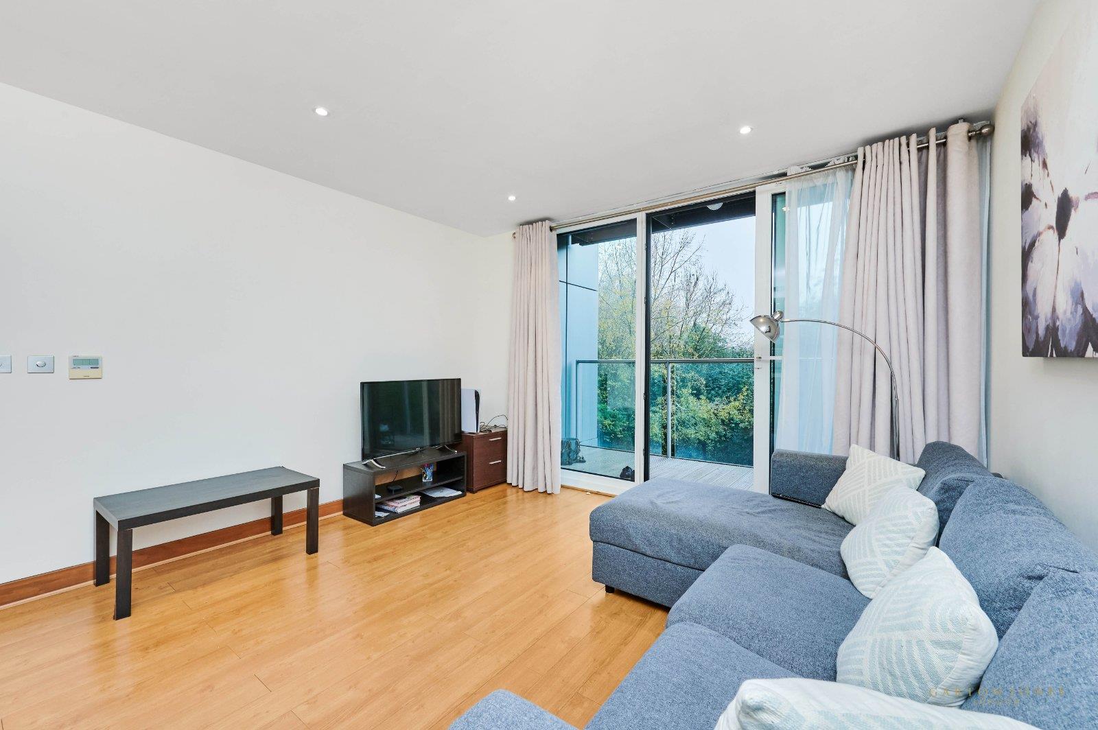 Property Image cc99ad3e-af33-49b8-ba66-7dbfc7b49c89