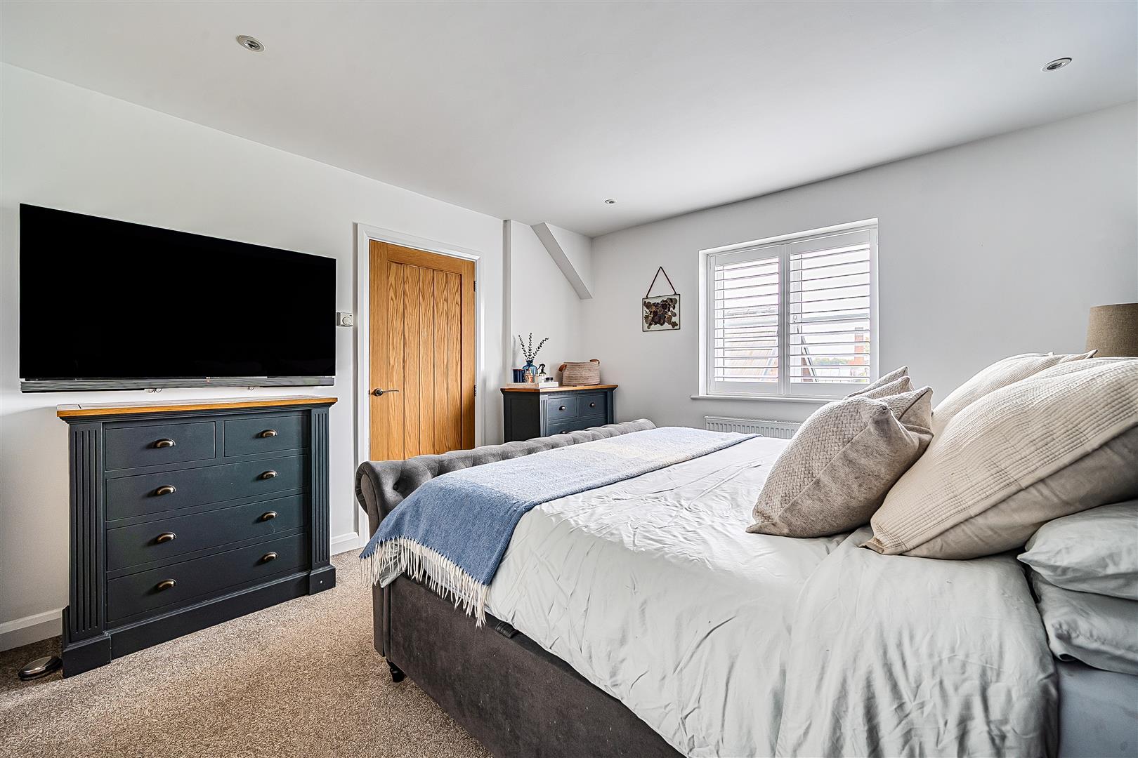 Property Image cca1e38d-e010-490f-bcf9-3e25d2278d81