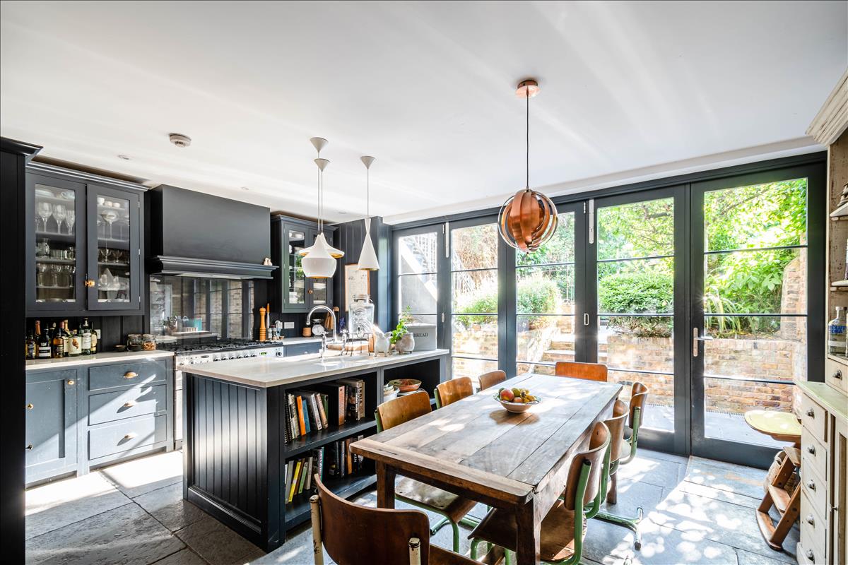5 bedroom town house for sale London Fields, E9