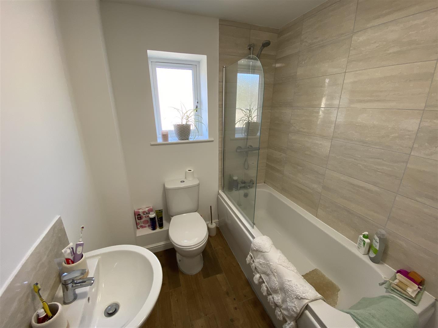 Property Image ccbf24ac-2c66-4bba-bd66-caecea66ee95