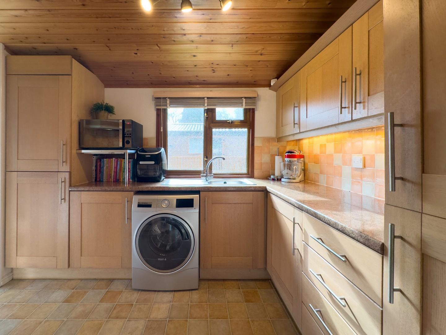 Property Image cce67885-fb35-41db-9b48-4d3e6baf87e9