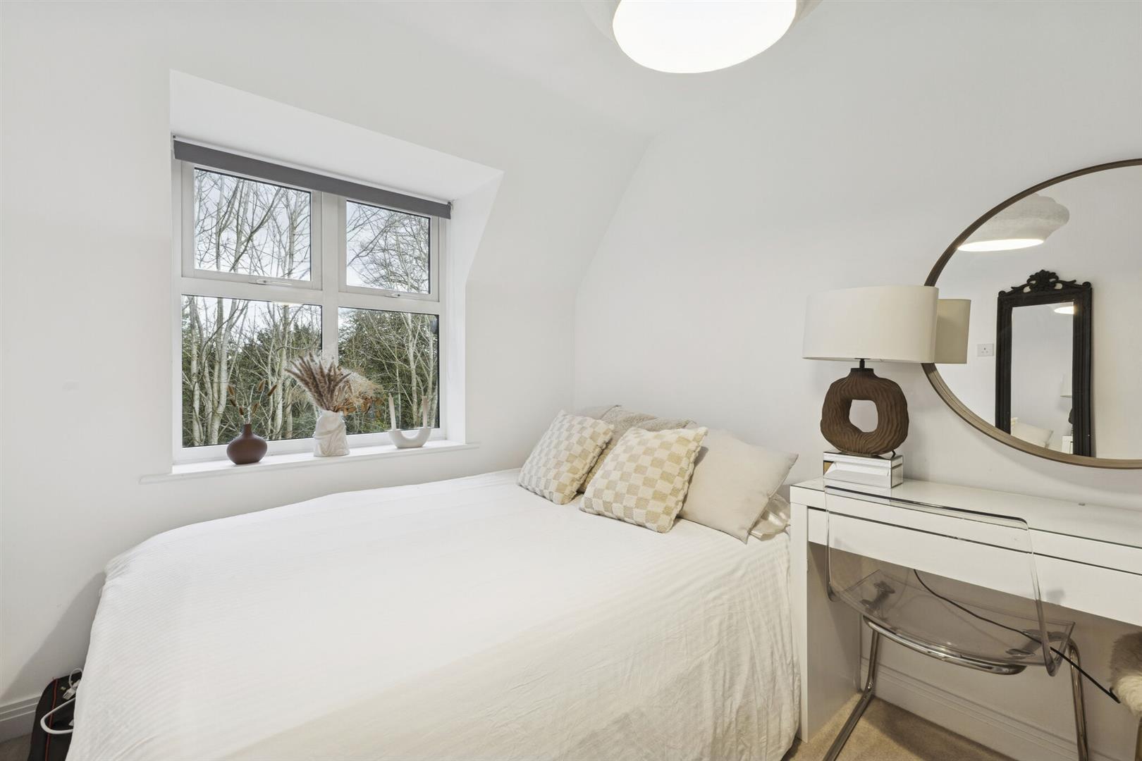 Property Image ccf93c37-acac-41ae-946c-32c30e6068cb