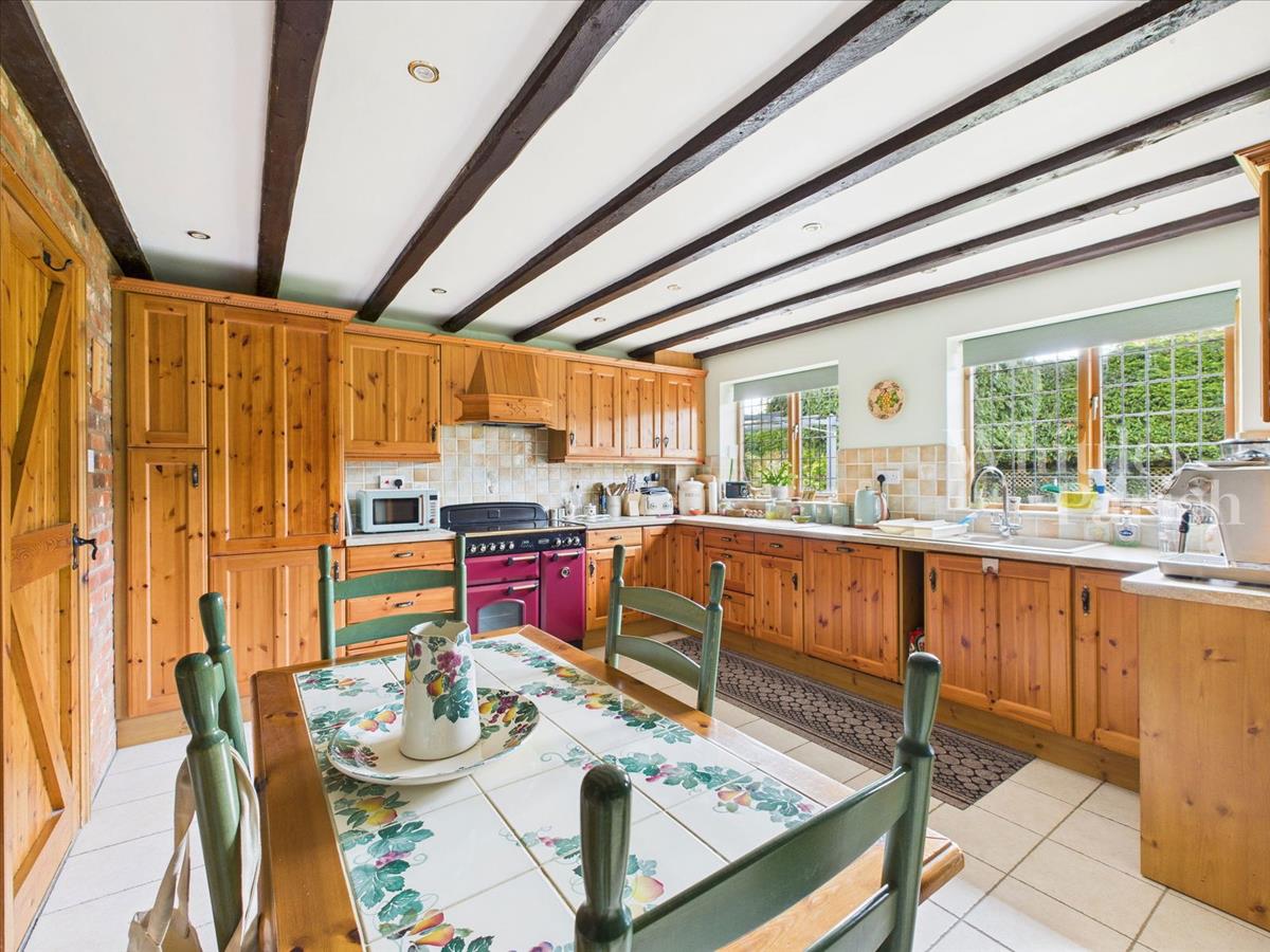Property Image cd04f106-abed-4814-8263-6676c54426fa