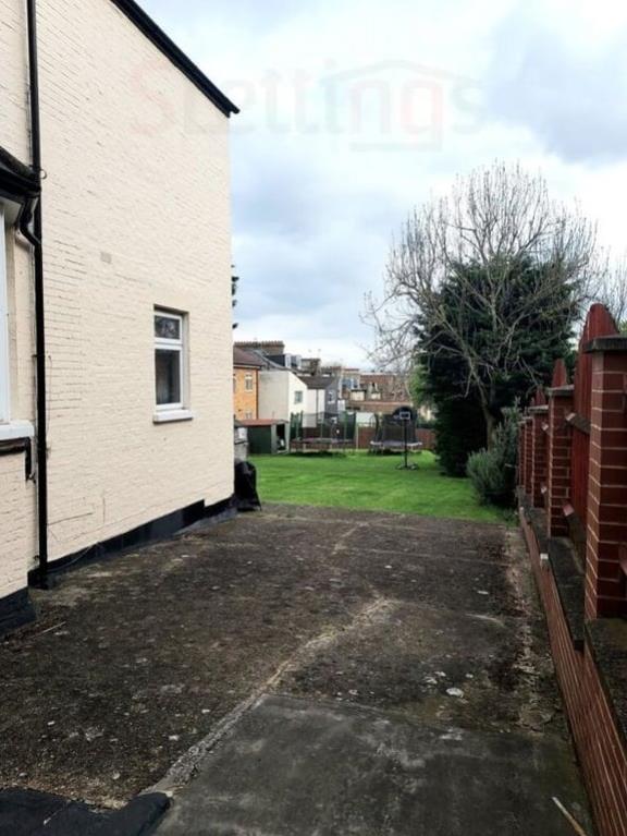 Property Image cd0e3a15-37eb-40fe-ad96-2877b476b1af