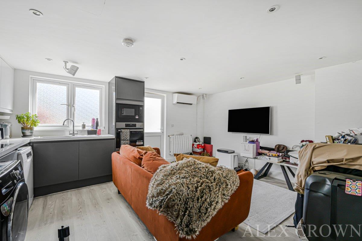 Property Image cd10a3b6-8d85-4d91-a826-9199c9e334f7
