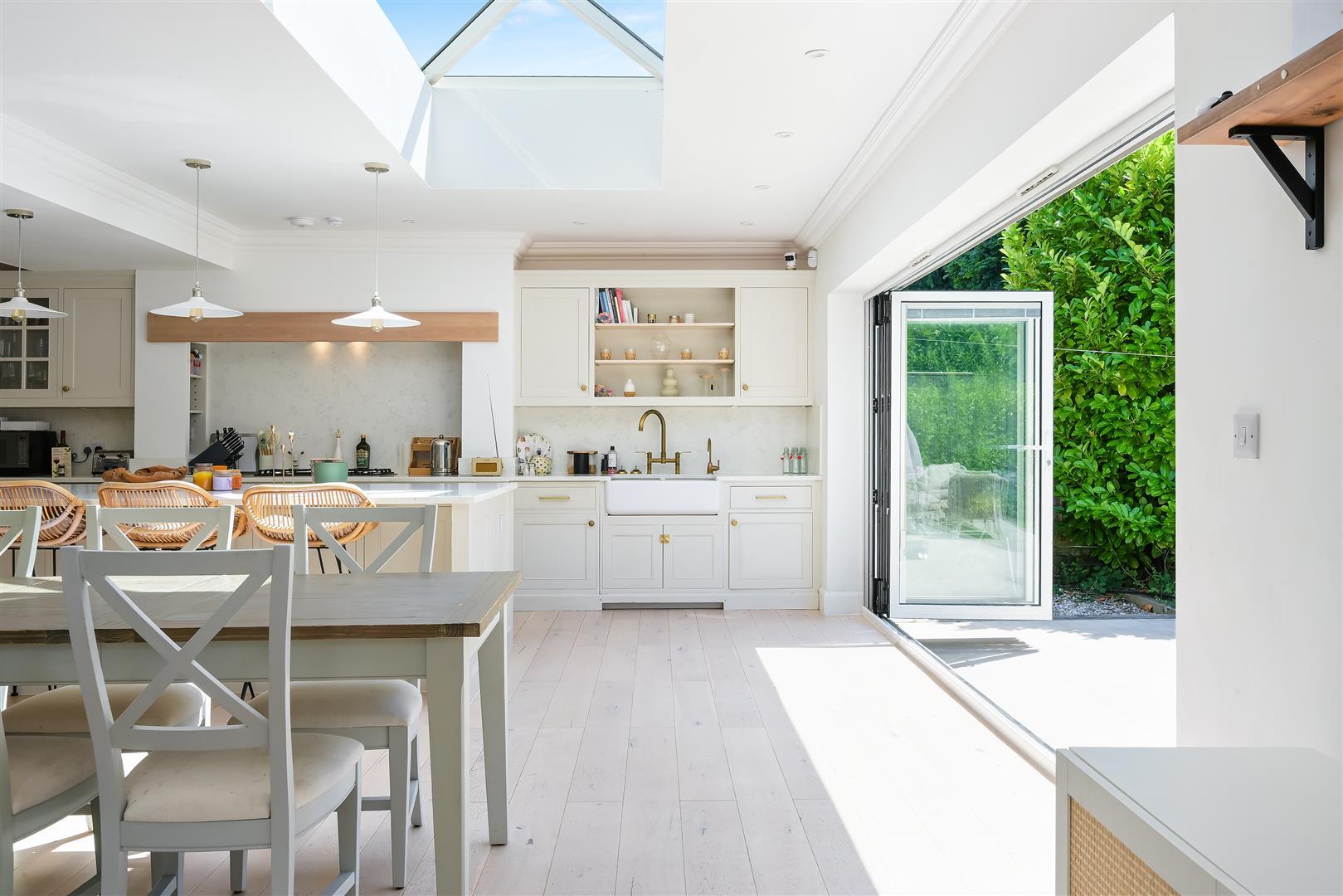 Property Image cd14cecb-4b0f-4832-b8dd-a8884752e3f3